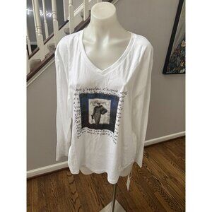 NWT Suzi Roher The Victoria White Ala Mode Graphic Long Sleeve V Neck Tee XL